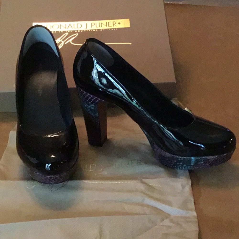 Black patent leather platform heels